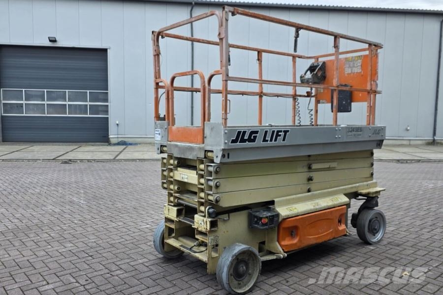 JLG 3246ES Electric, 11.7m Working Height, 320kg Capac Schaarhoogwerkers