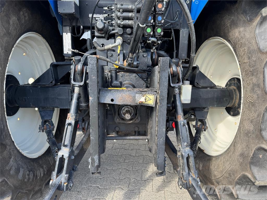 New Holland TS 5.95 الجرارات