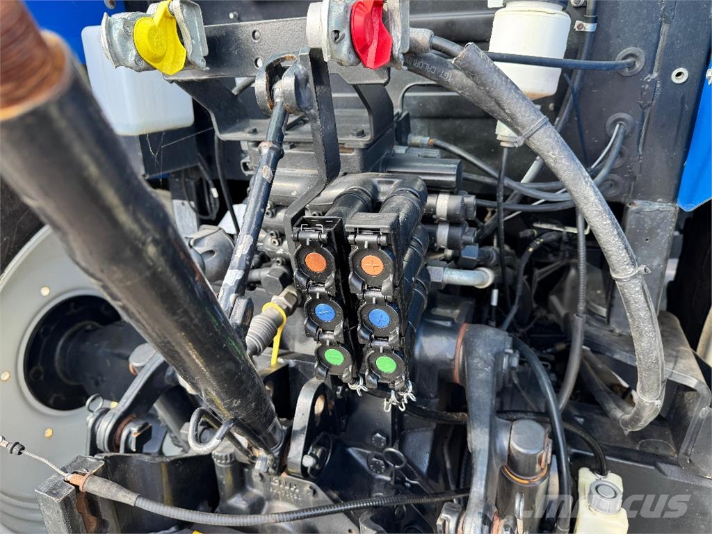 New Holland TS 5.95 الجرارات
