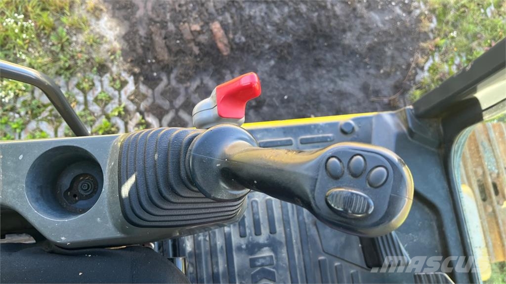 Komatsu PC 240 NLC - 10 Stavebnictví - ostatní
