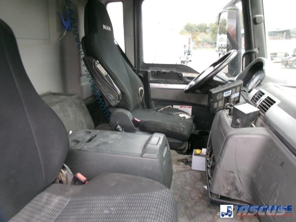 MAN TGS 32.360 8X4 Euro 6 Liebherr concrete mixer 8 m3 Camiones hormigonera