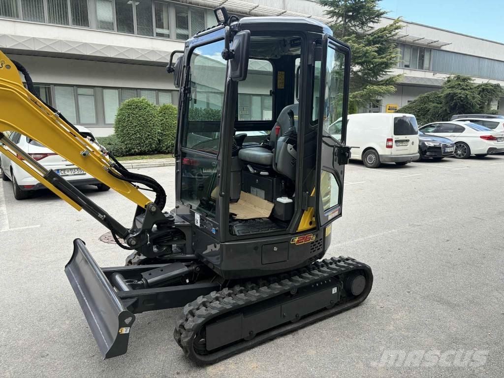 New Holland E26C حفارات صغيرة أقل من 7 طن (حفارات صغيرة)