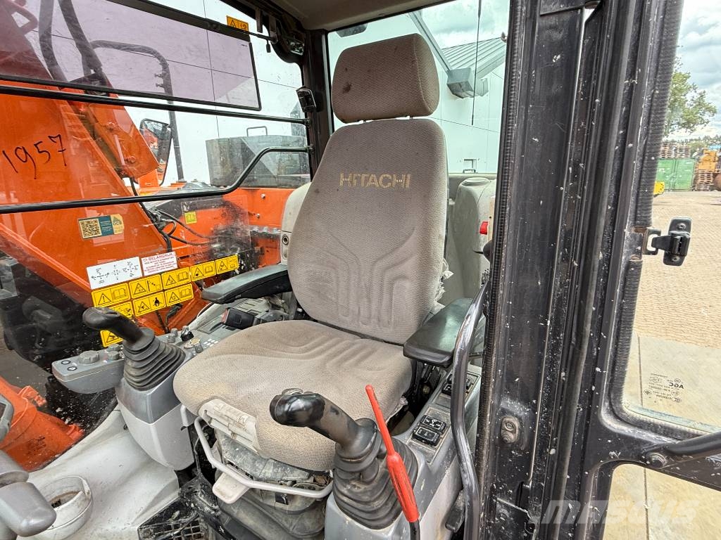 Hitachi ZX135US-6 - Hammer Lines / Automatic Greasing Bagri goseničarji