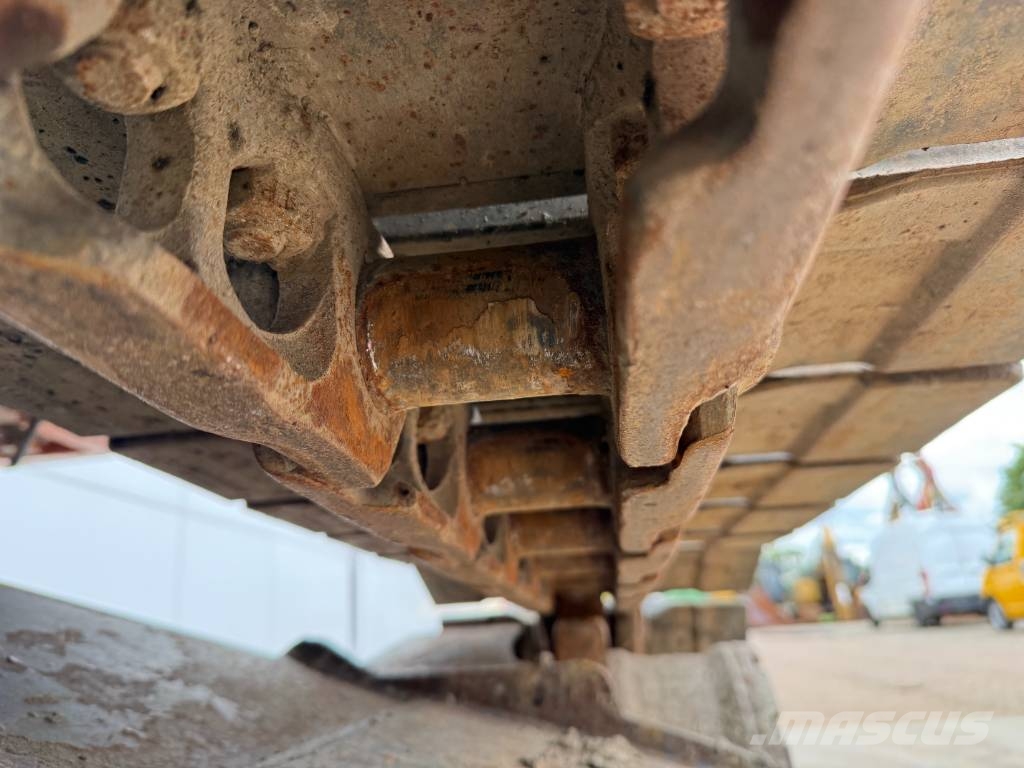Hitachi ZX135US-6 - Hammer Lines / Automatic Greasing Bagri goseničarji