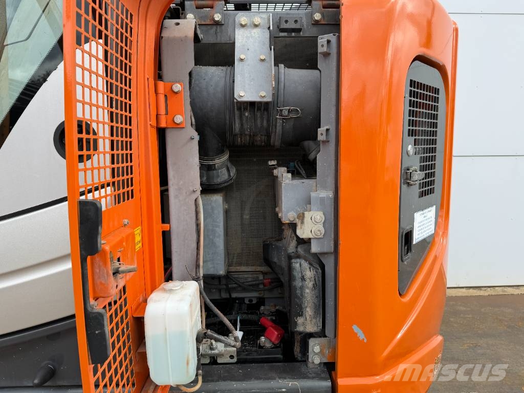 Hitachi ZX135US-6 - Hammer Lines / Automatic Greasing Bagri goseničarji