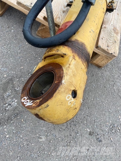 CAT 325 DL USED HYDRAULIC CYLINDER L-2000MM Гідравліка