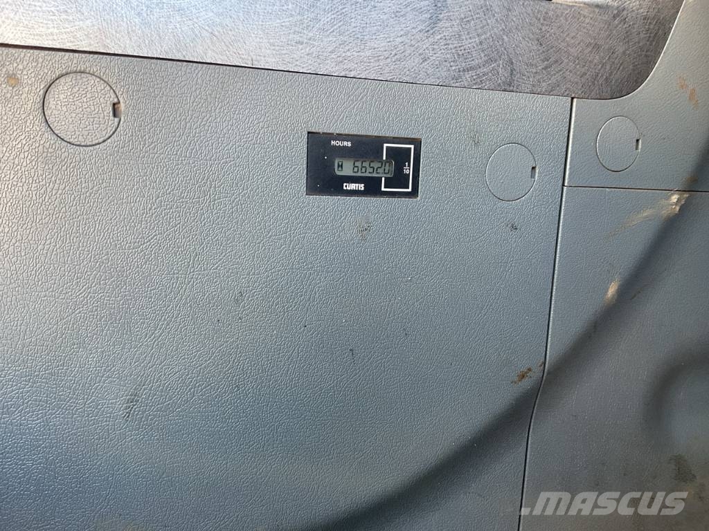 Hyundai HX140L Верижен екскаватор