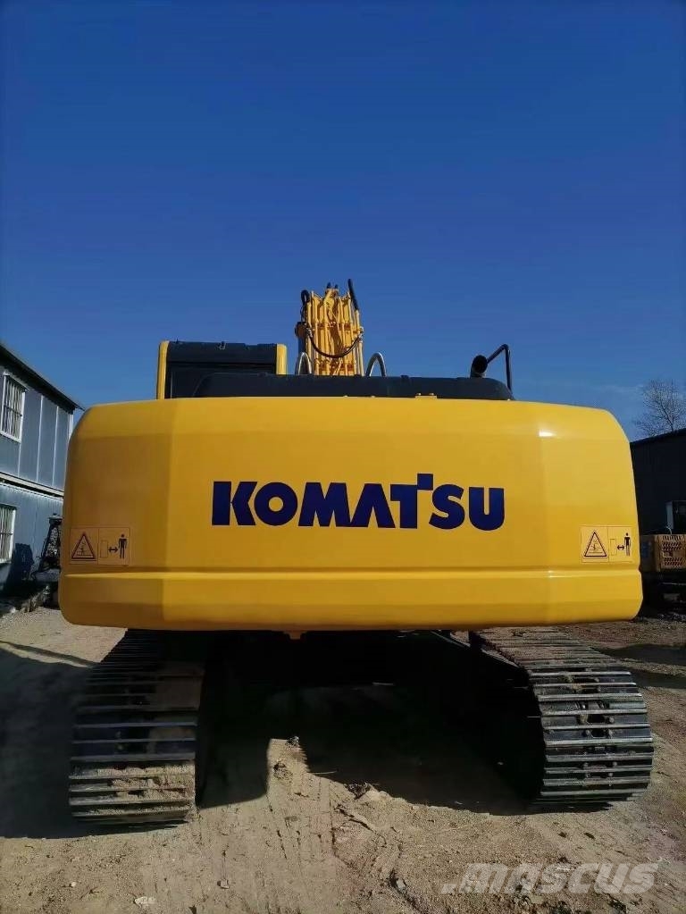 Komatsu PC 220-8 حفارات زحافة