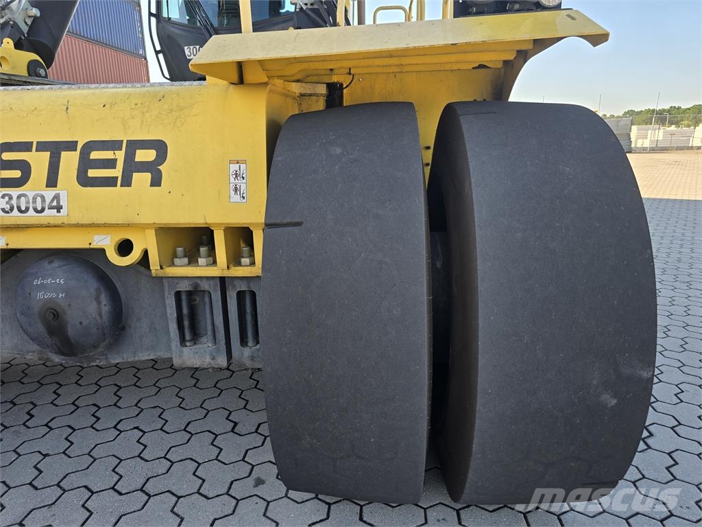 Hyster 46-33CH Stivuitoare Telescopice Rotative