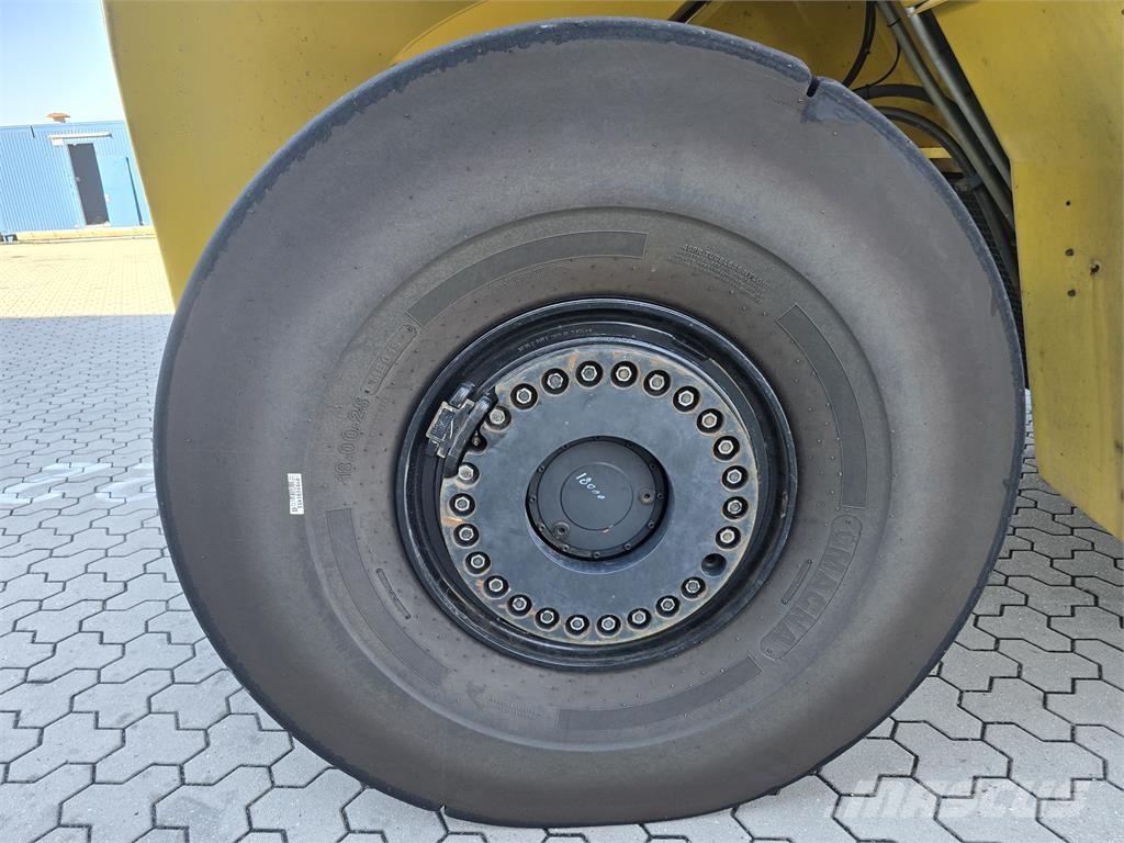 Hyster 46-33CH Stivuitoare Telescopice Rotative