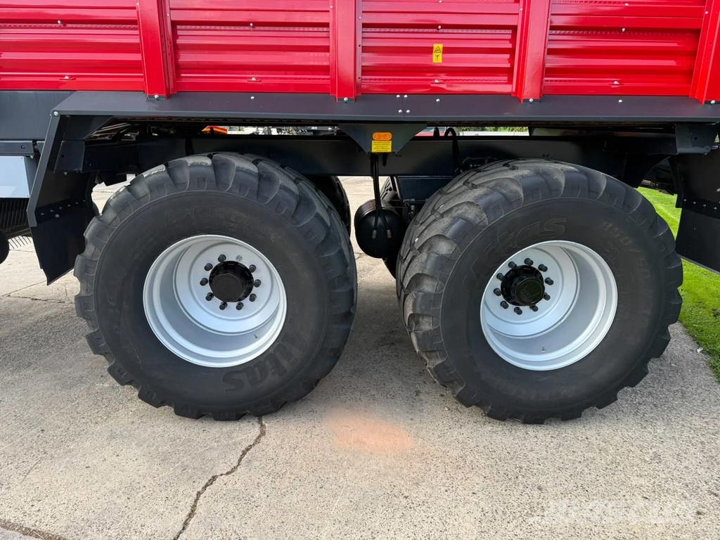 Schuitemaker Rapide 7200 Ladewagen Opraapwagen Snijwagen 600 vr Cosechadoras de forraje autopropulsadas