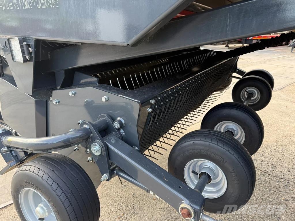 Schuitemaker Rapide 7200 Ladewagen Opraapwagen Snijwagen 600 vr علافات ذاتية الدفع
