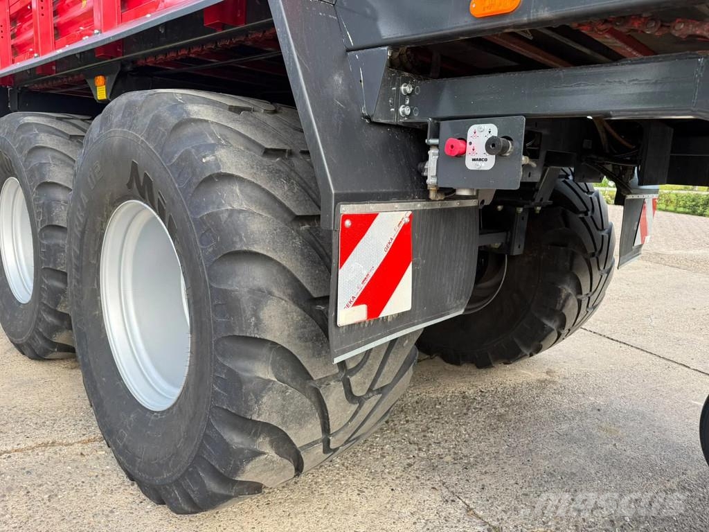 Schuitemaker Rapide 7200 Ladewagen Opraapwagen Snijwagen 600 vr علافات ذاتية الدفع