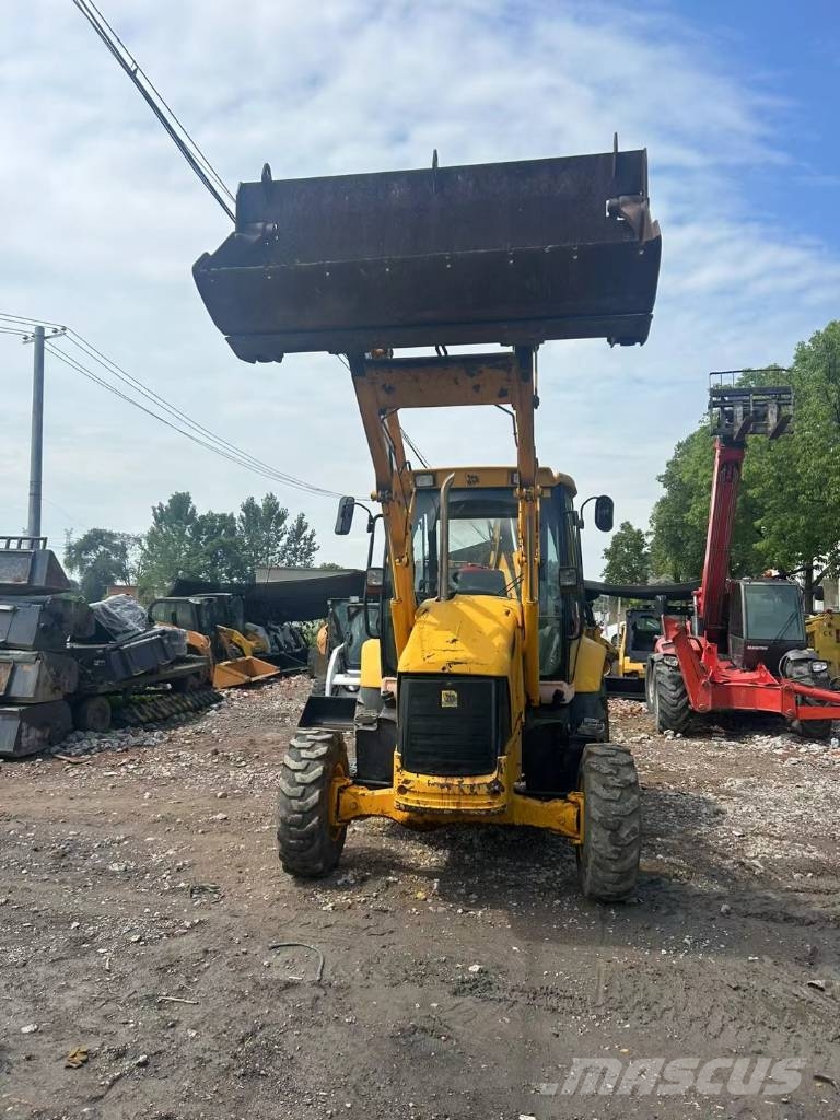 JCB 3cx with Powerful Engine in Stock Retrocargadoras