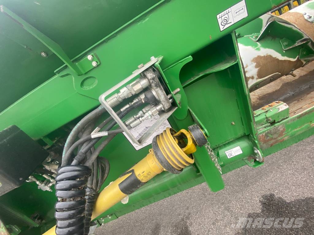 John Deere S 670 Kombajni