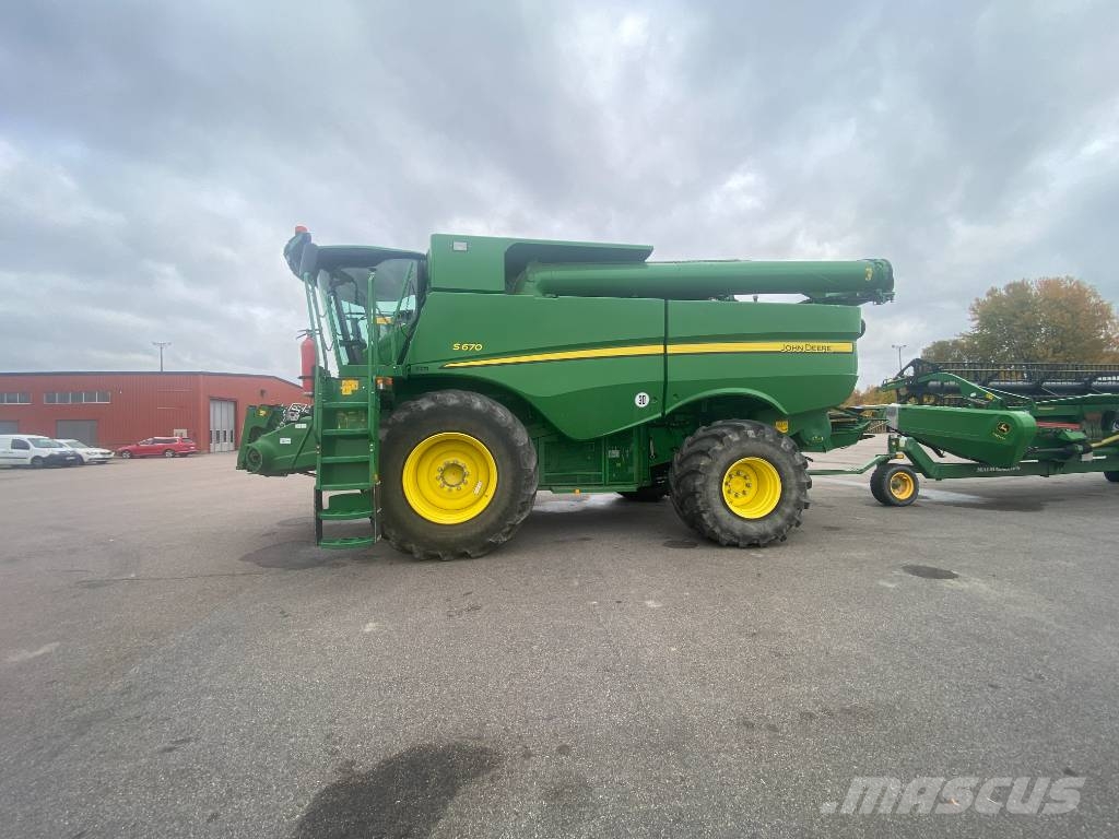 John Deere S 670 Kombajni