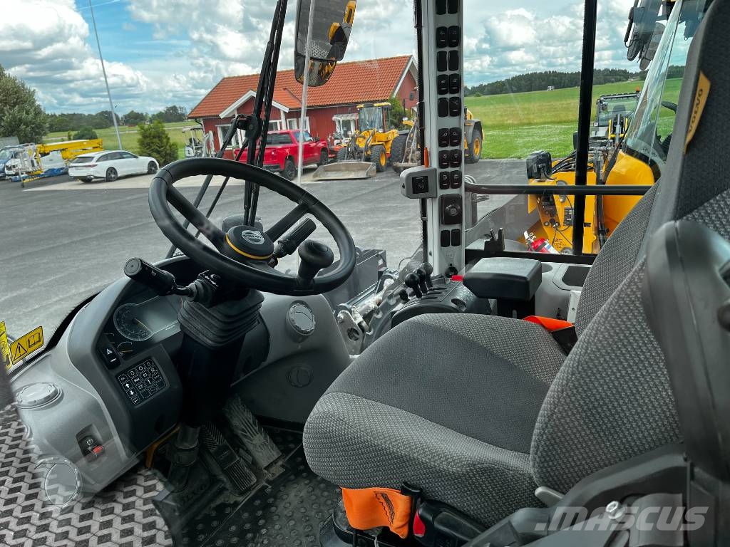 Volvo L 90 H لوادر بعجل