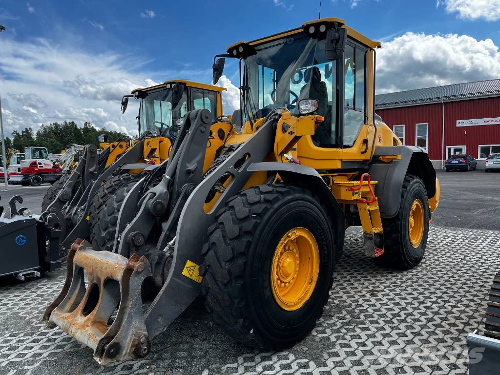 Volvo L 90 H لوادر بعجل