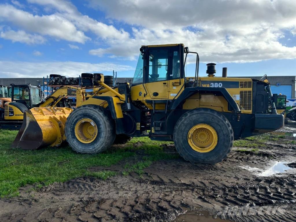 Komatsu WA380-6 Wielladers