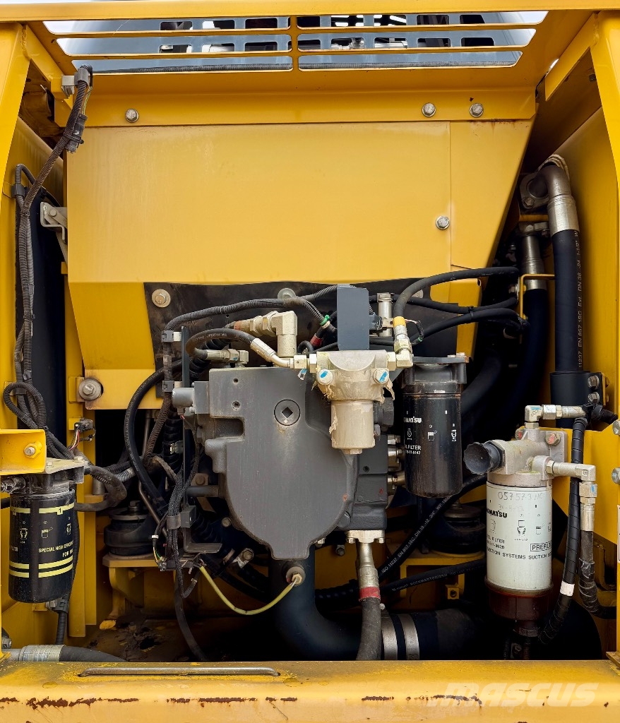 Komatsu PC 210 LC-10 Εκσκαφείς με ερπύστριες
