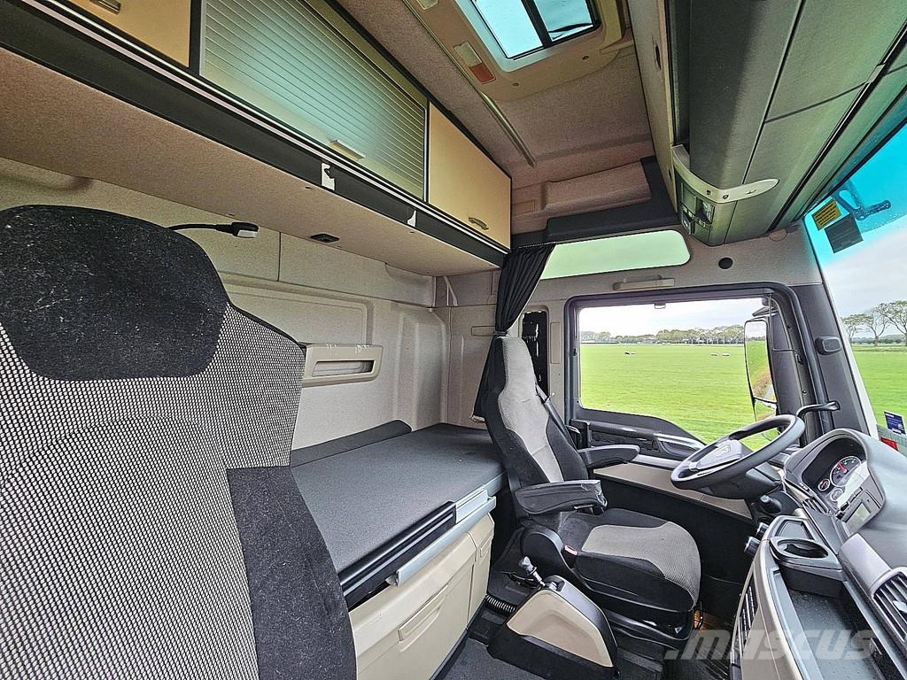 MAN 18.470 TGX Tractor Units