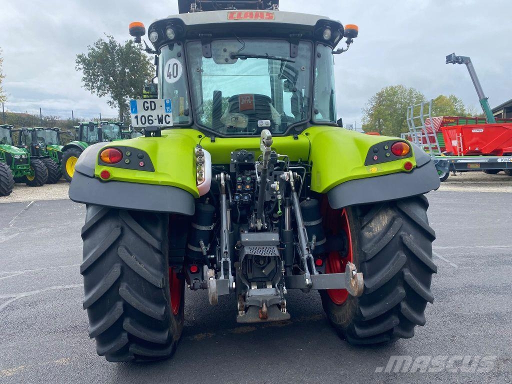 CLAAS ARION 420 Tractoren