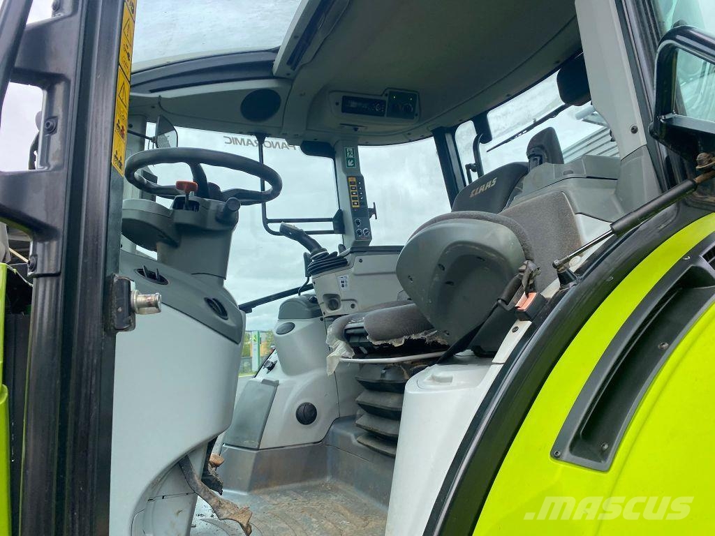 CLAAS ARION 420 Tractoren