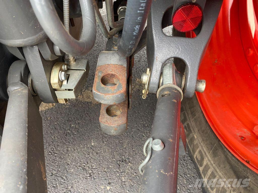 CLAAS ARION 420 Tractoren