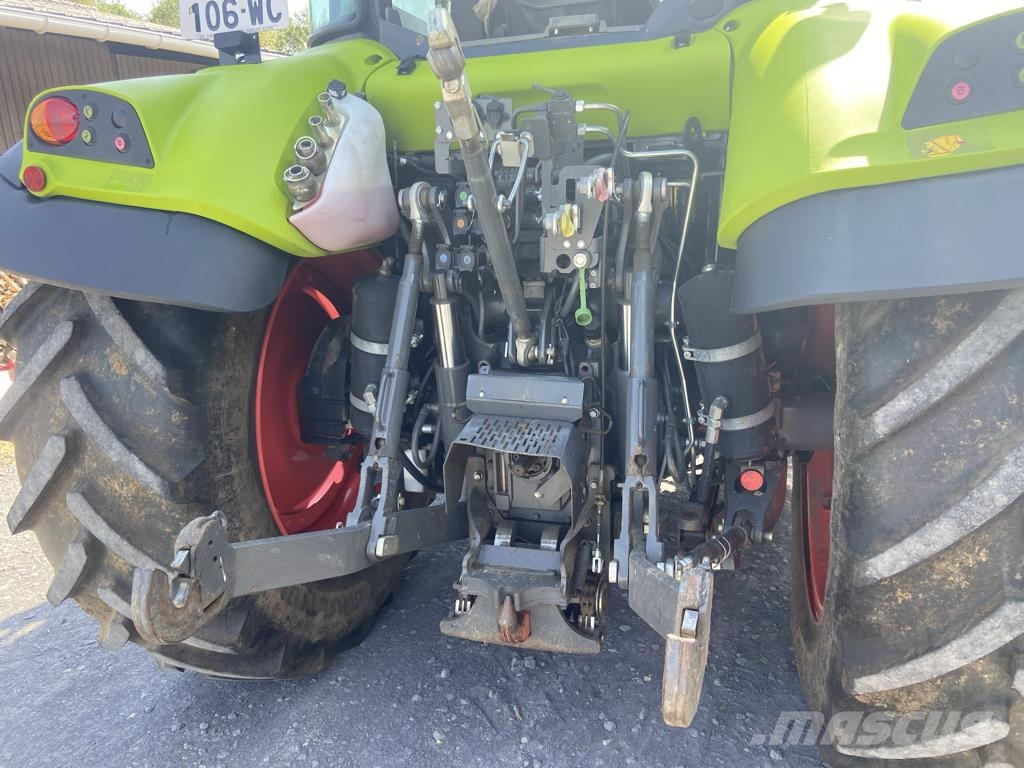 CLAAS ARION 420 Traktorer