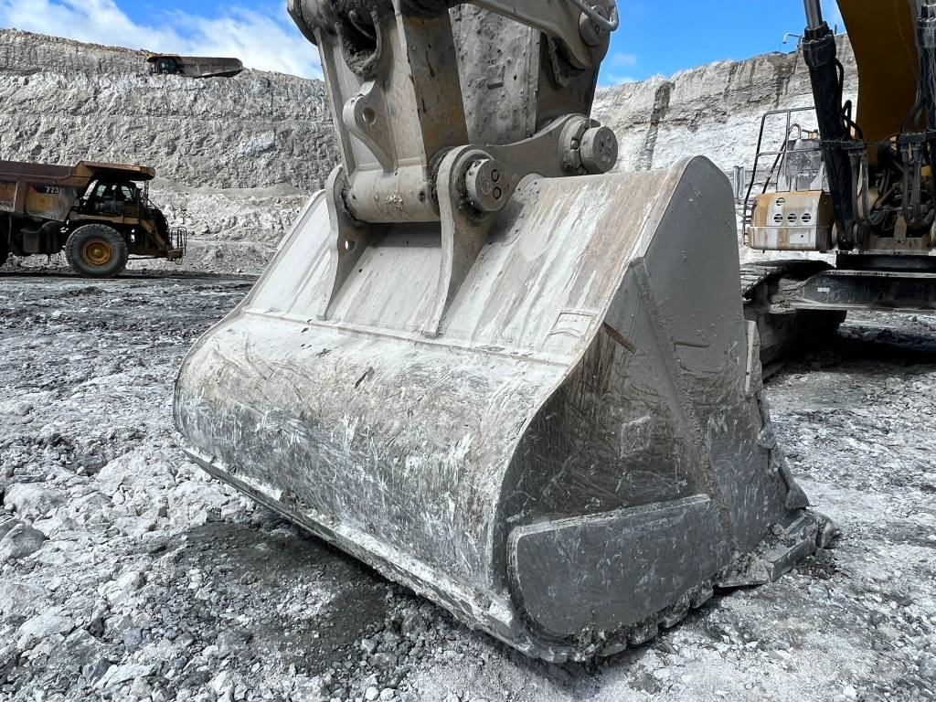 CAT 395 LME Bageri guseničari