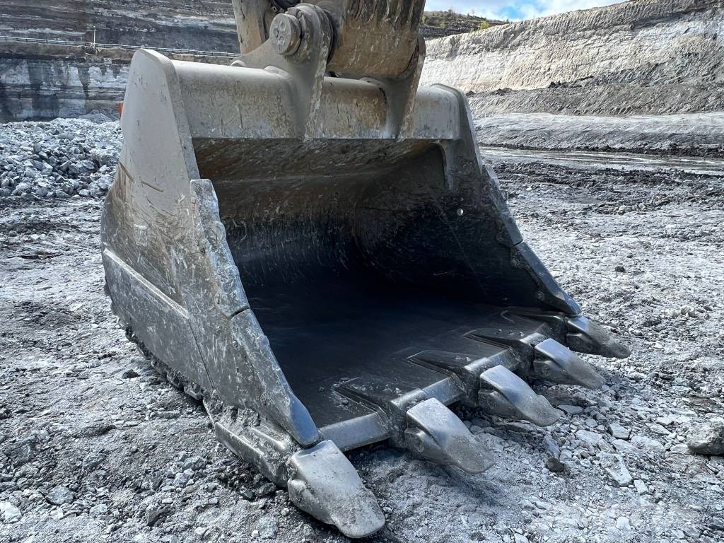 CAT 395 LME Bageri guseničari