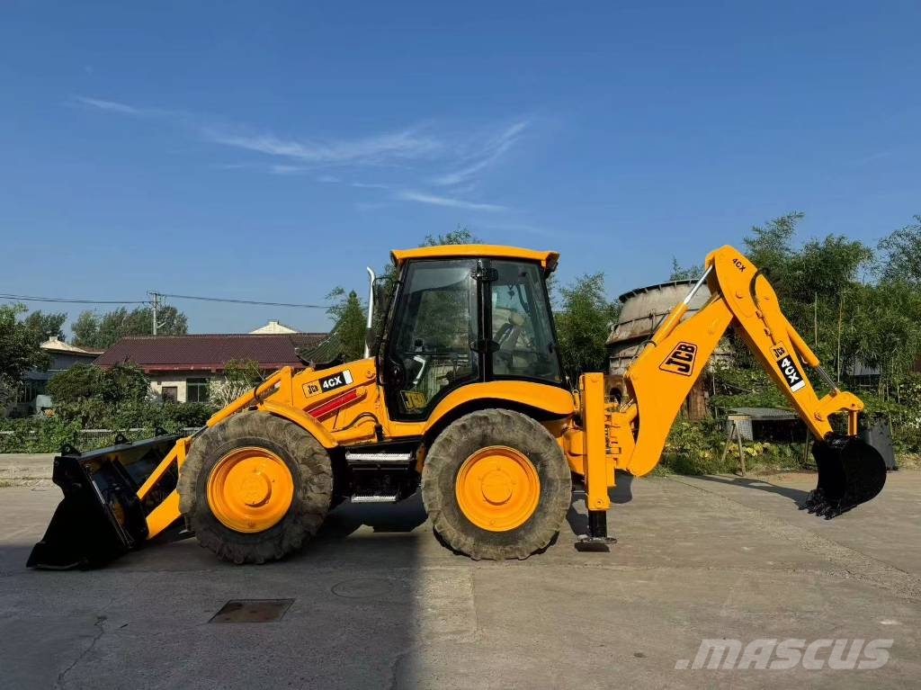 JCB 4cx with Powerful Engine in Stock Baggerlader
