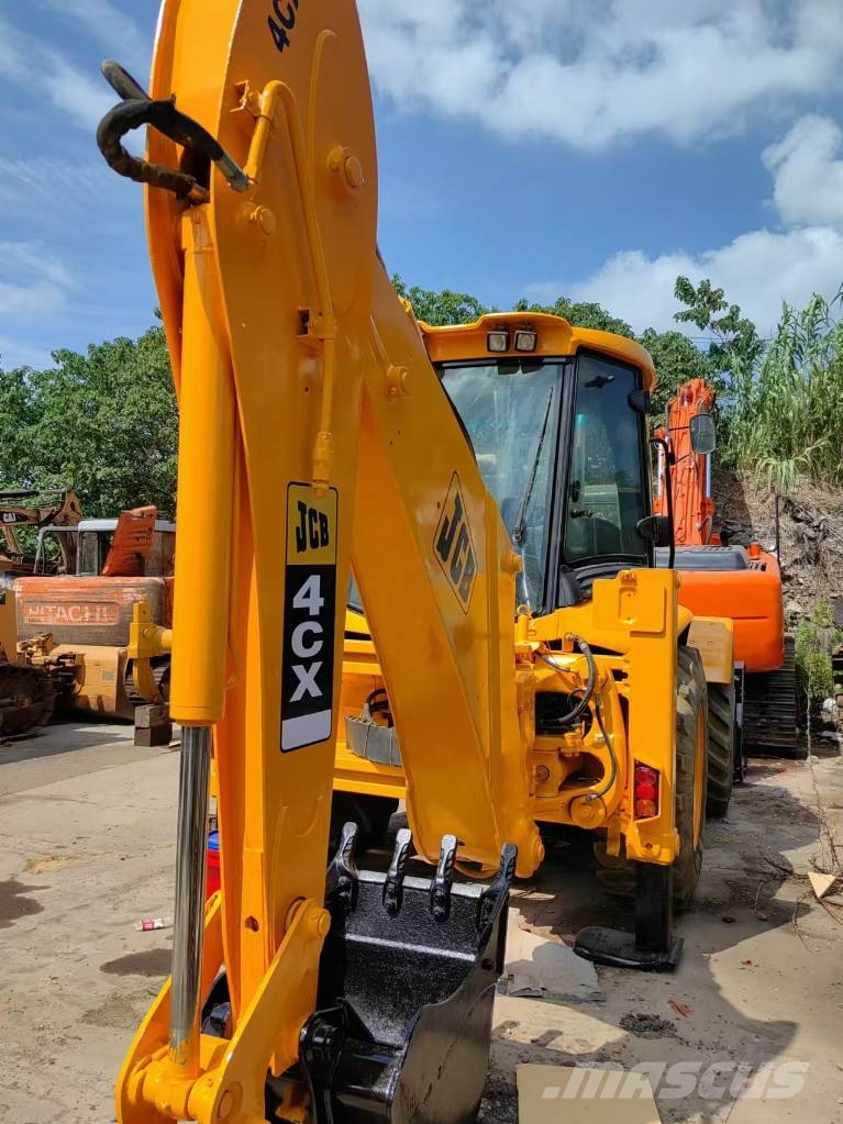 JCB 4cx with Powerful Engine in Stock Baggerlader