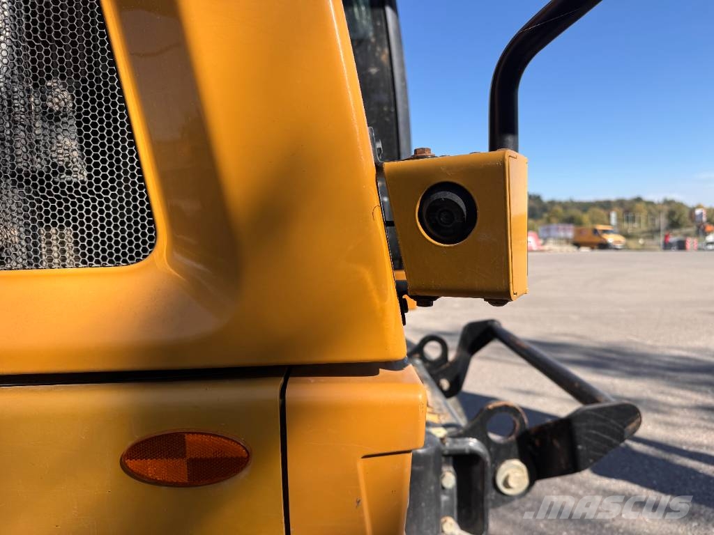 CAT M 320 F Ekskavatori uz riteņiem