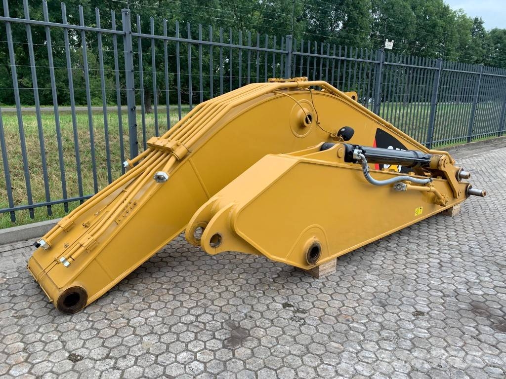 CAT 320 | 323 standard boom and stick Траншейні екскаватори
