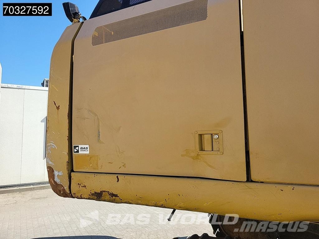 CAT 336 EL حفارات زحافة