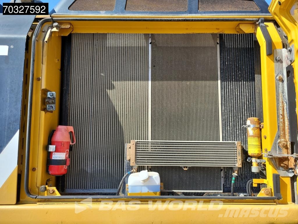 CAT 336 EL حفارات زحافة