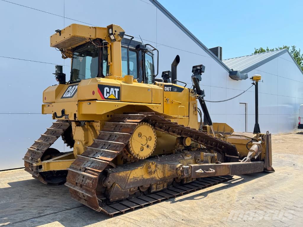 CAT D6T LGP - TRIMBLE GPS SYSTEM / Auto Greasing Pásové dozéry
