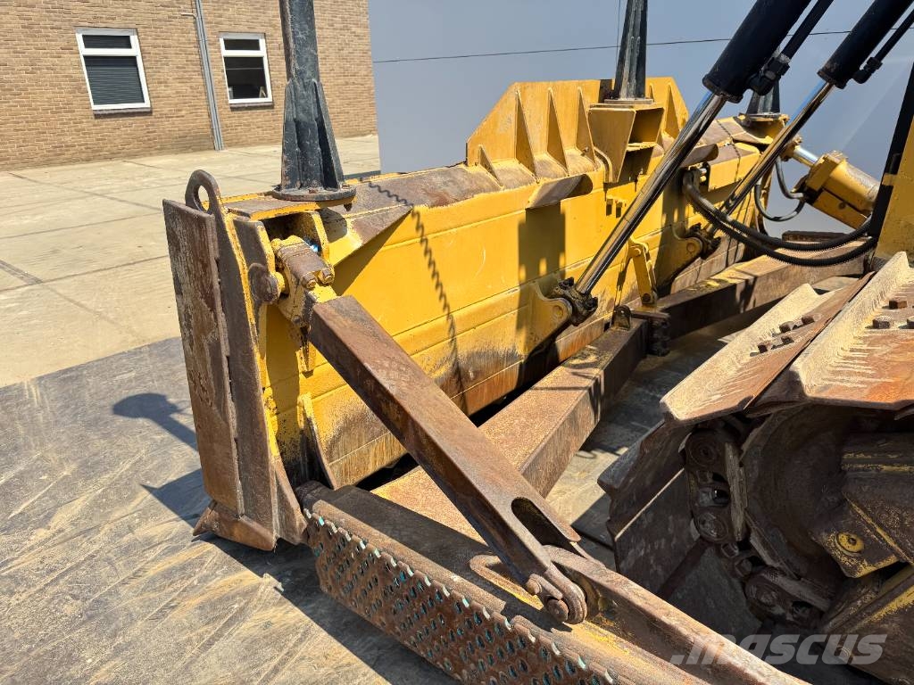 CAT D6T LGP - TRIMBLE GPS SYSTEM / Auto Greasing Pásové dozéry