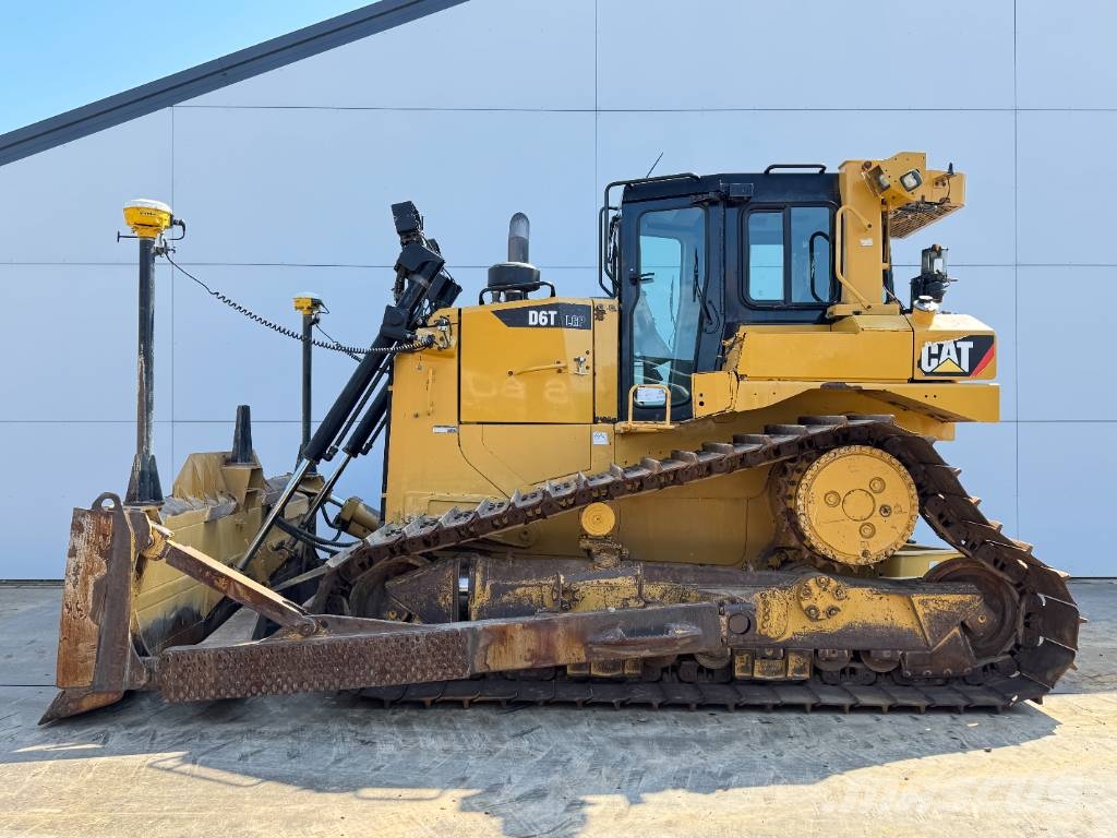 CAT D6T LGP - TRIMBLE GPS SYSTEM / Auto Greasing Pásové dozéry
