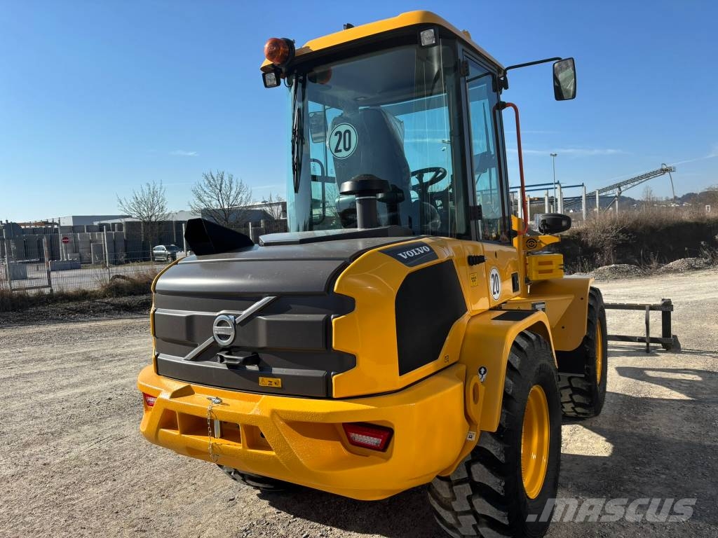 Volvo L30H Pale gommate