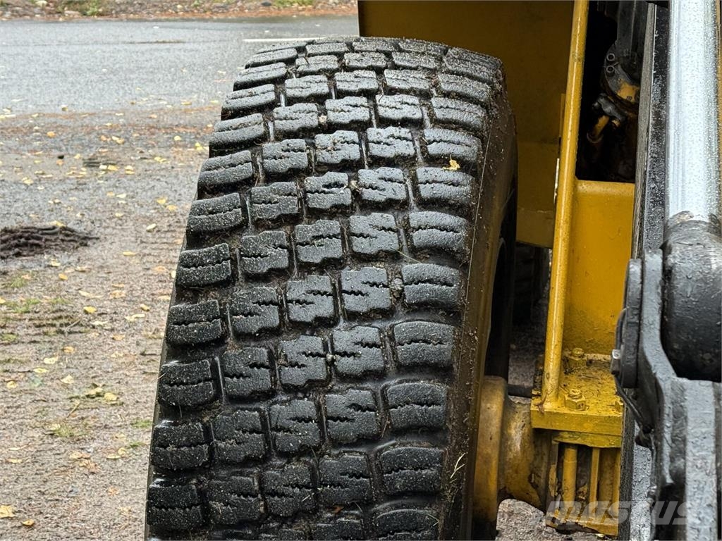 Volvo BM L70 1990 轮式装载机