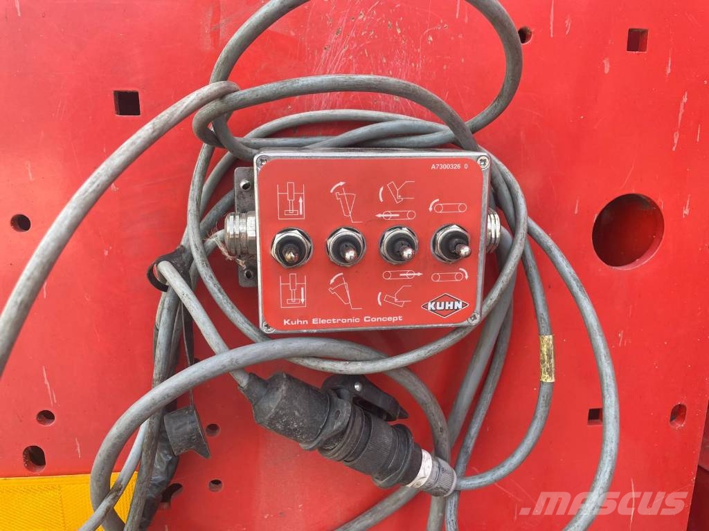 Kuhn Euromix 1 EUV280 18m3 動物進料機
