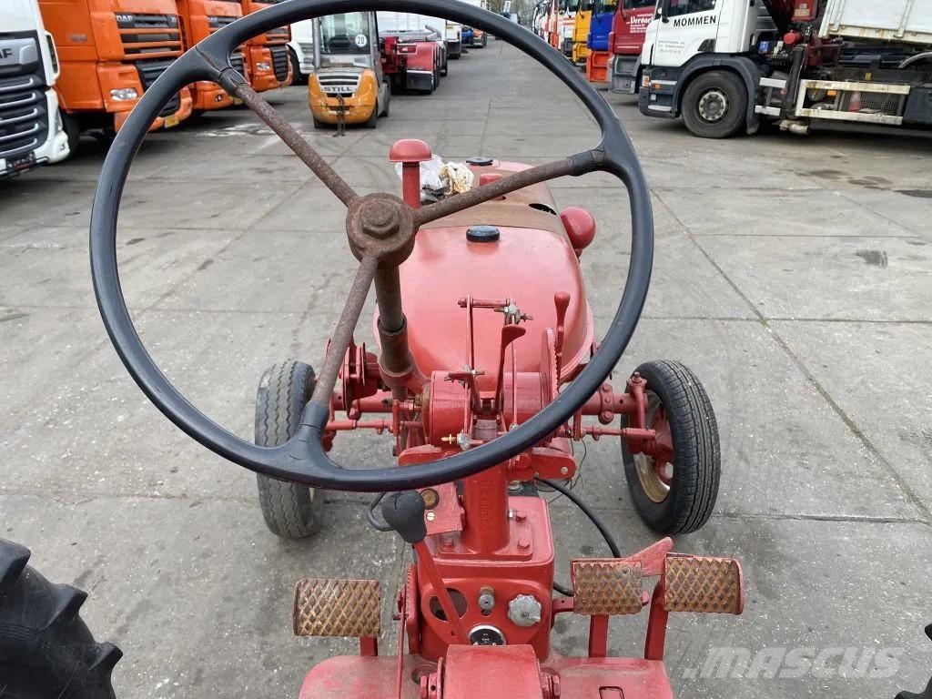Farmall SUPER F.C. TRAKTOR Tractores