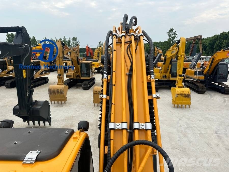 Hyundai R 210W-9 Wheeled excavators