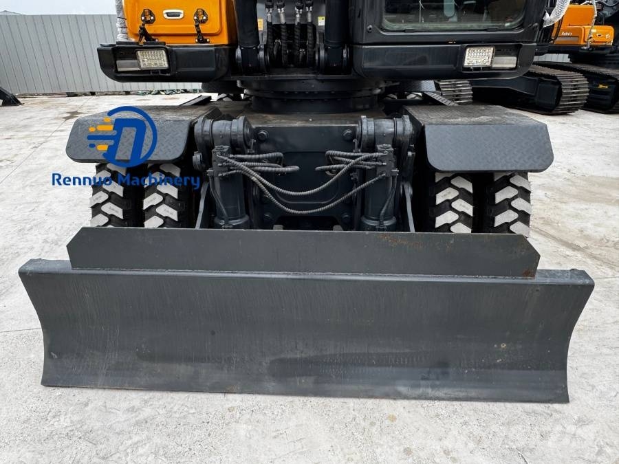 Hyundai R 210W-9 Wheeled excavators
