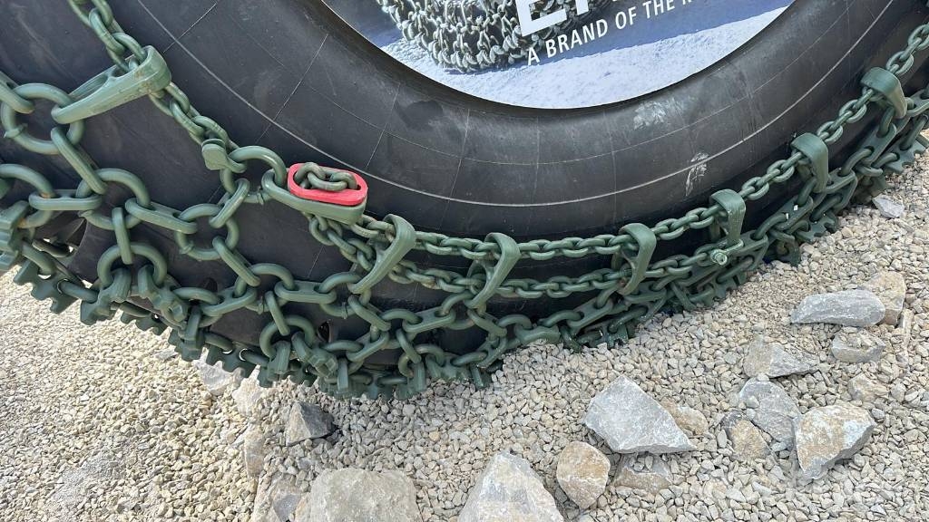 CAT CHAINS/ŁAŃCUCHY NA KOŁA(,VOLVO,KOMATSU,HITACHI) Esteiras, correntes e material rodante