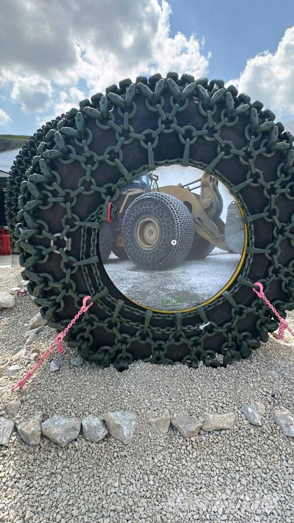 CAT CHAINS/ŁAŃCUCHY NA KOŁA(,VOLVO,KOMATSU,HITACHI) Esteiras, correntes e material rodante
