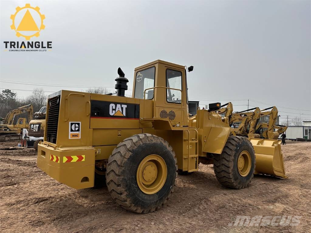 CAT 966 C Kolesni nakladalci