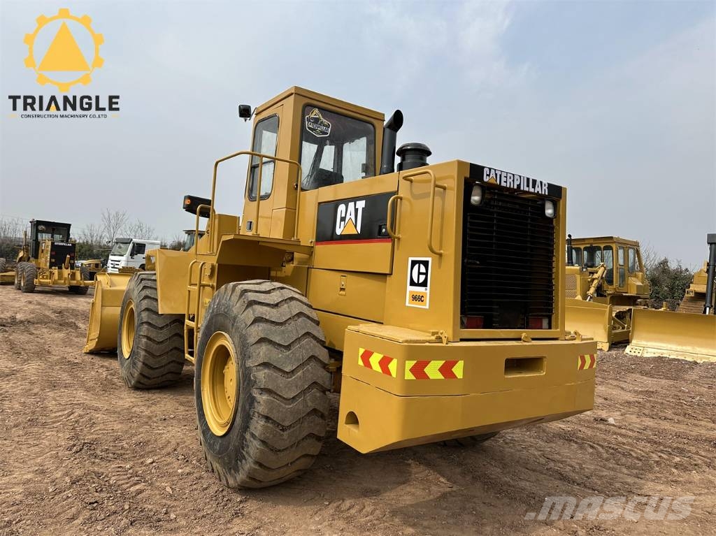 CAT 966 C Kolesni nakladalci